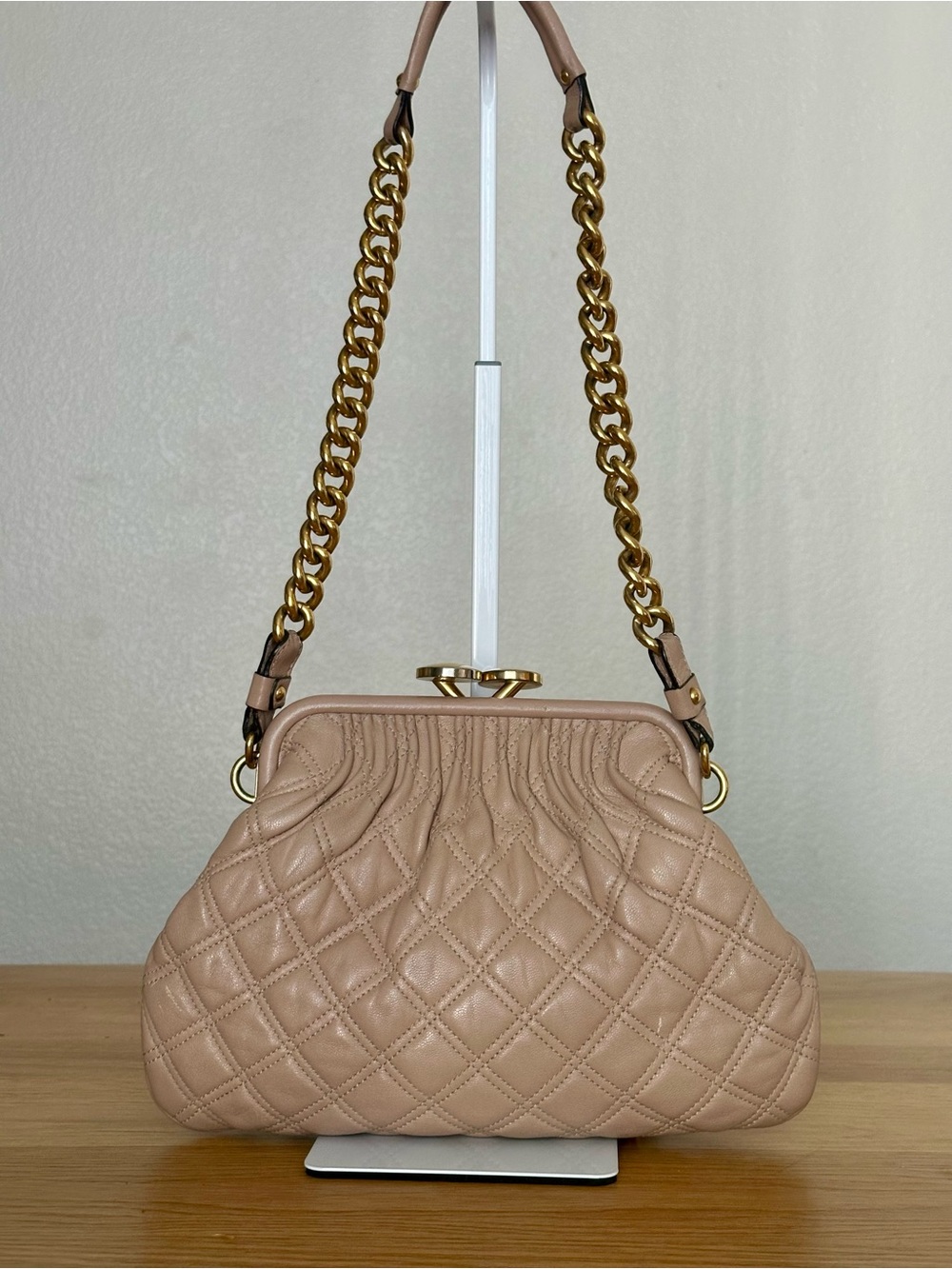 Marc Jacobs Kisslock Shoulder Bag - Picture 2 of 16
